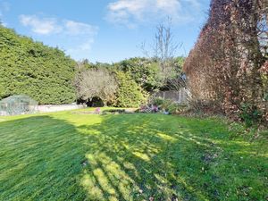 Photo 33- click for photo gallery